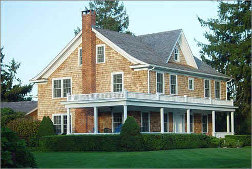 roof_and_siding_2.jpg (27689 bytes)